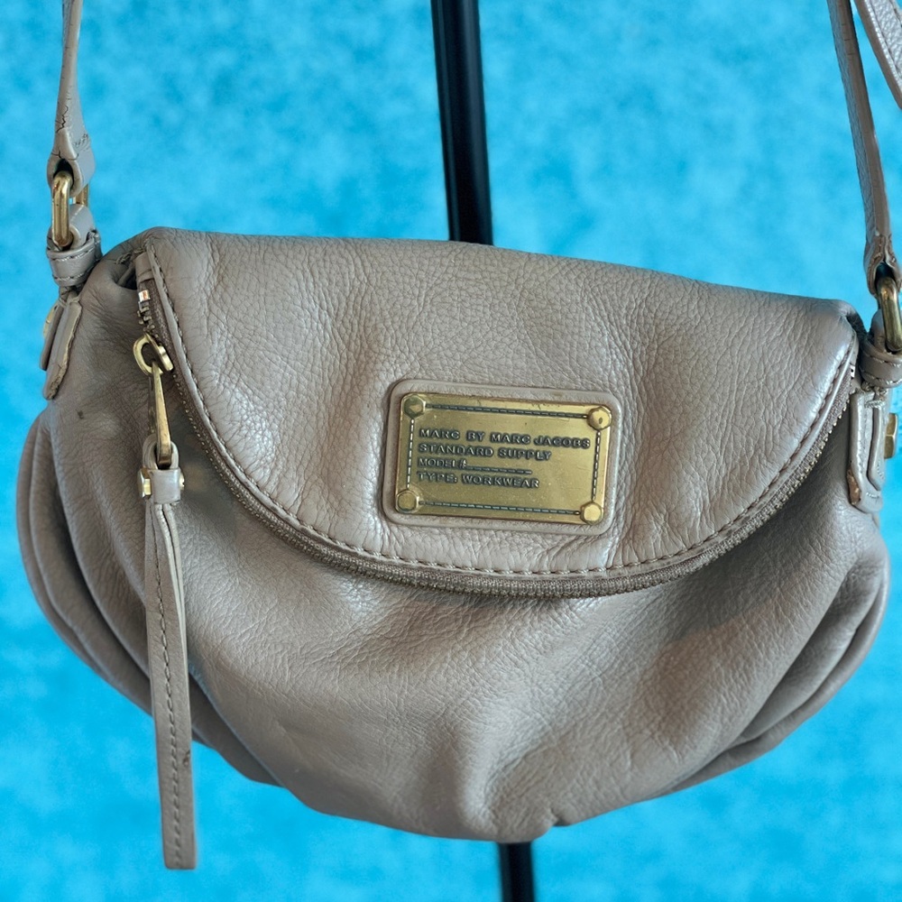 Marc Jacobs Beige Leather Crossbody  Saddle Bag